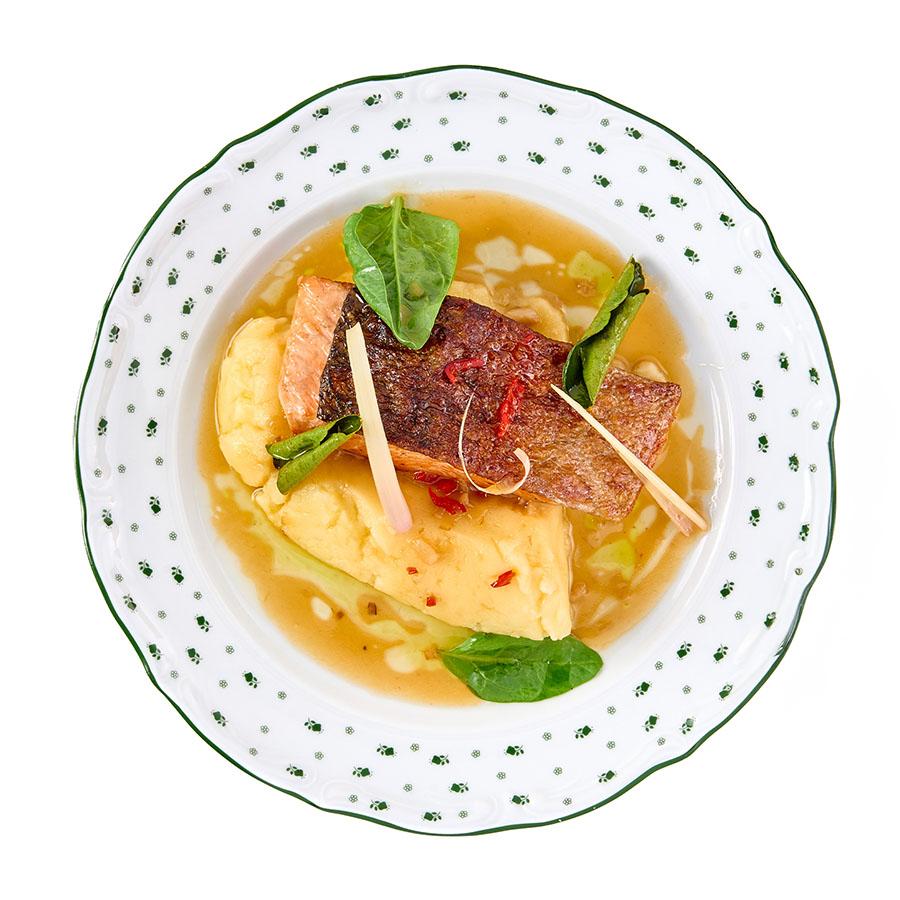 Лосось в апельсиновом соусе