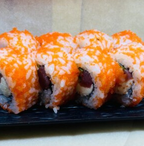 Ролл с масагой, тунцом, сыром и огурцом