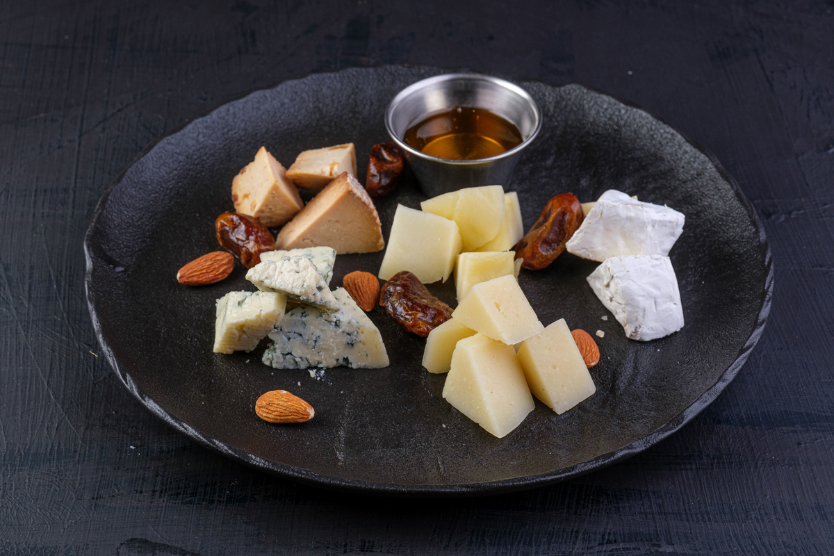 Сырная тарелка