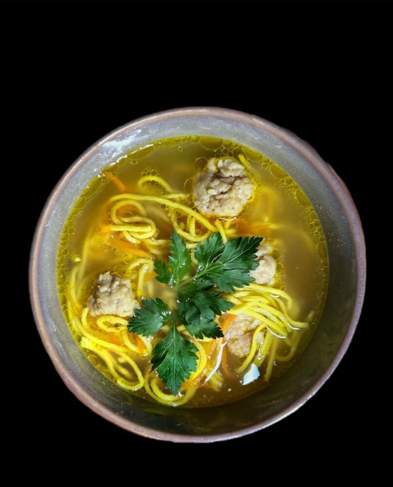 Куриный суп с домашней лапшой