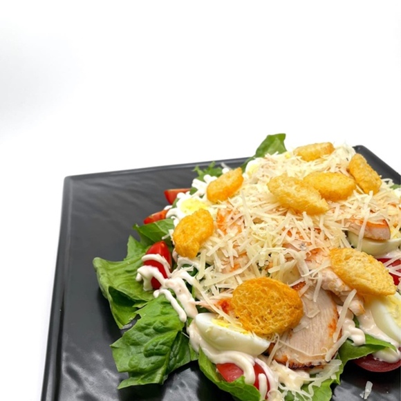 Салат «Цезарь с копченой курицей»