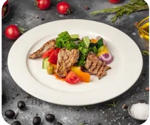 Салат с телятиной и овощами