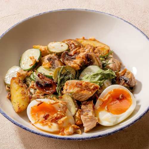 Салат по-деревенски с цыпленком