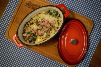 Картофель, запеченный с беконом