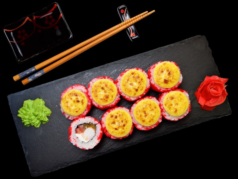 Запеченный ролл Чили креветка