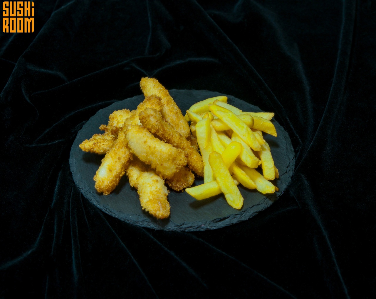 Стрипсы и картошка фри
