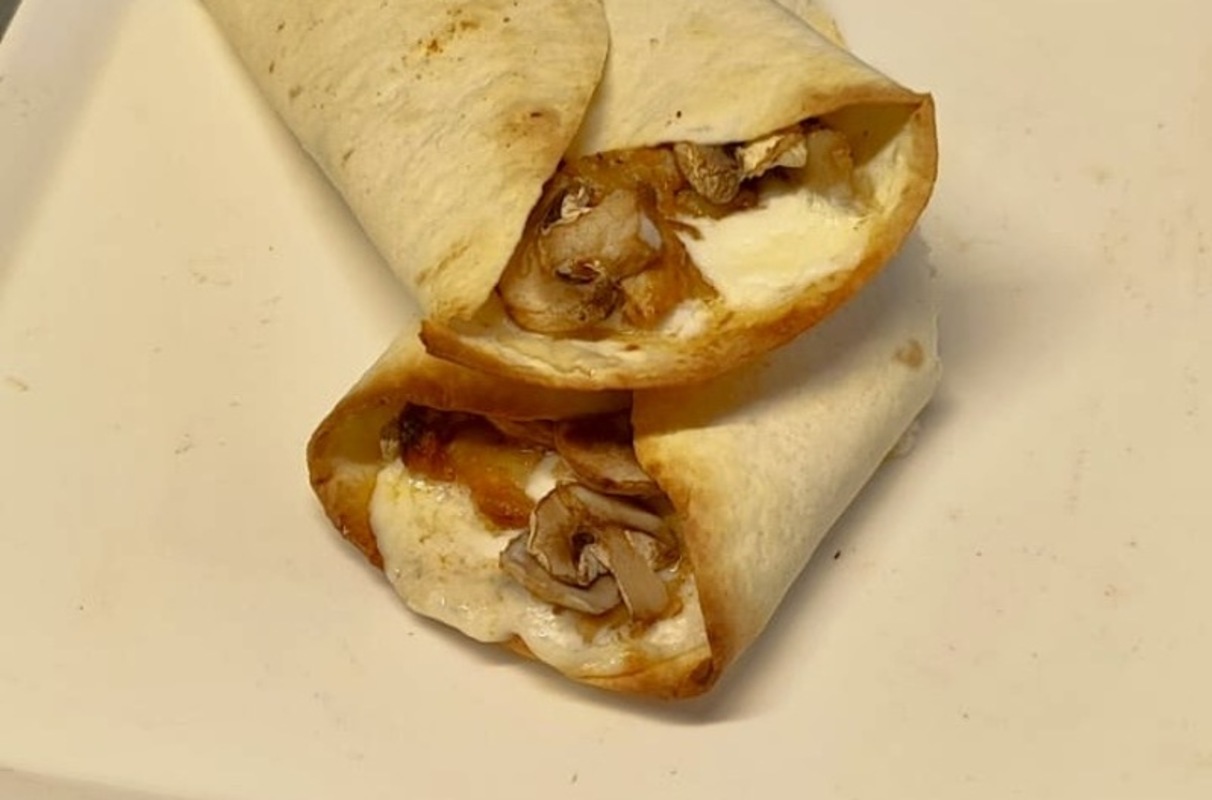 Враппер с курицей и грибами