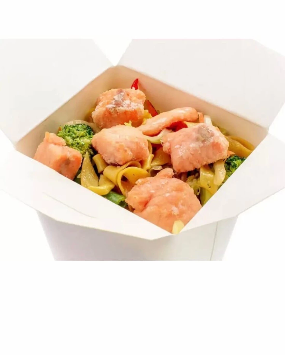 Wok с лососем