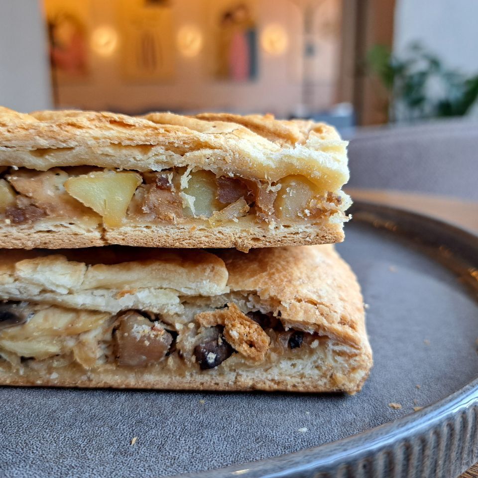 Пирог курица-говядина(фарш) картошка 0,5 кг