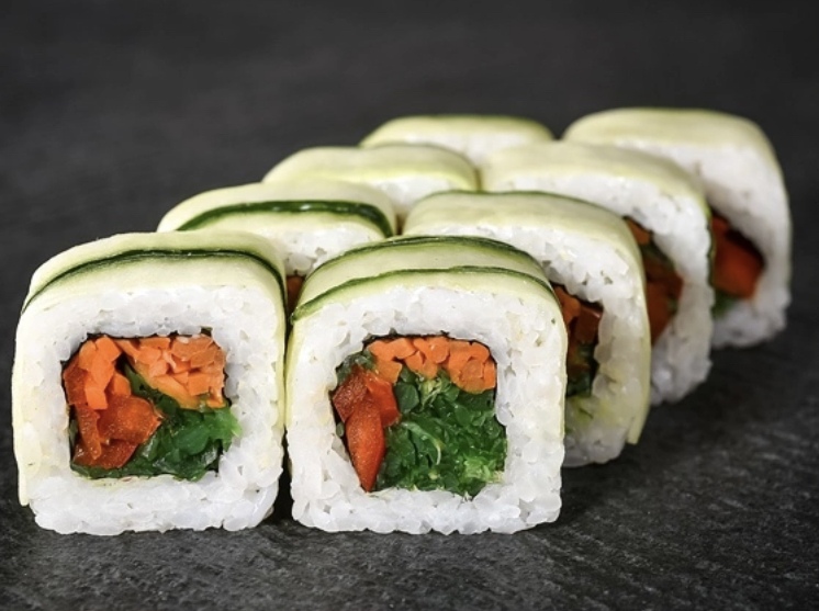 Ролл "Чука с огурцом"