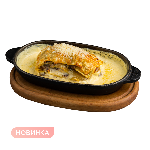 Лазанья с копченым цыпленком и сыр. соус
