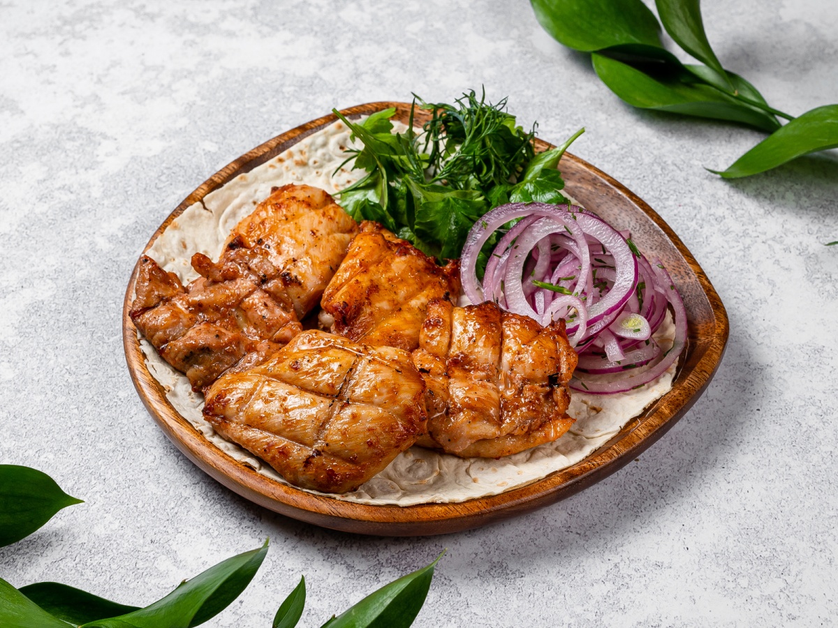 Шашлык из куриного бедра