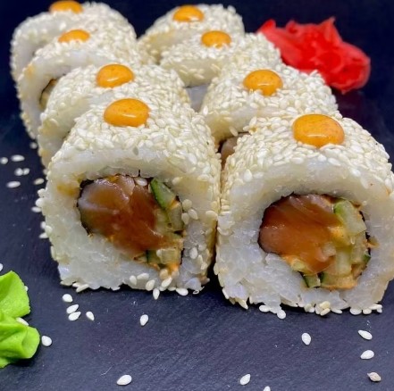 Острый с лососем