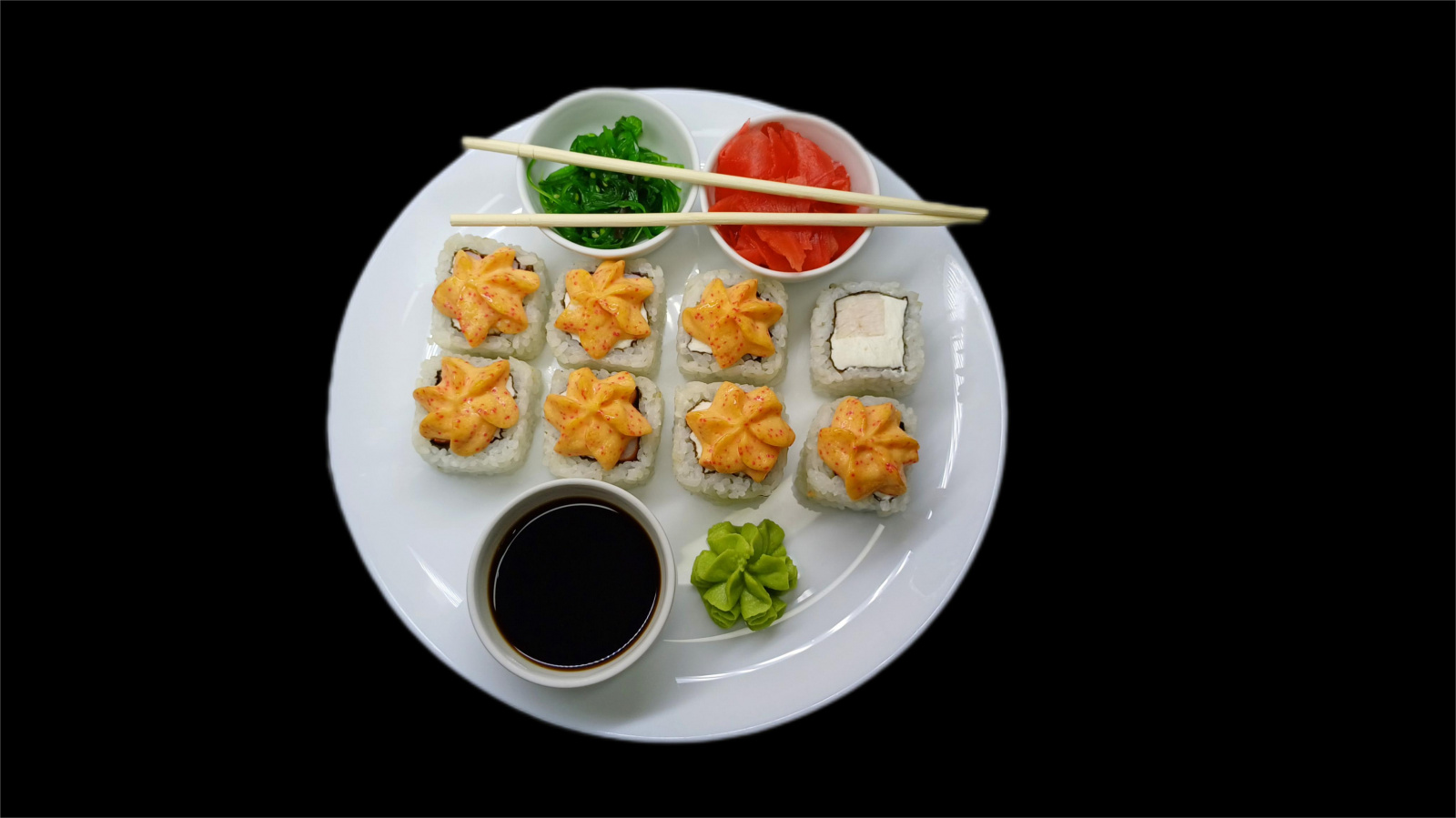 Запеченный с курицей под спайси соусом