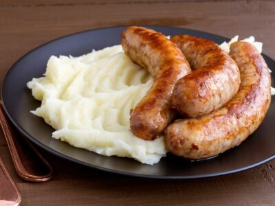 Сосисоны с картофелем и горошком