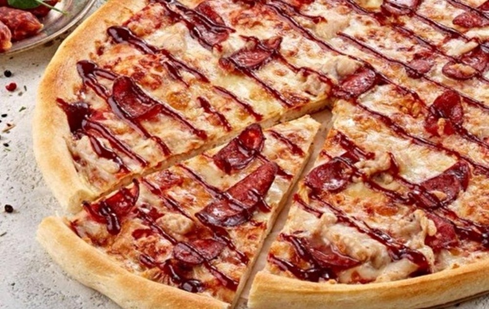 Острая с копчёностями 33 см