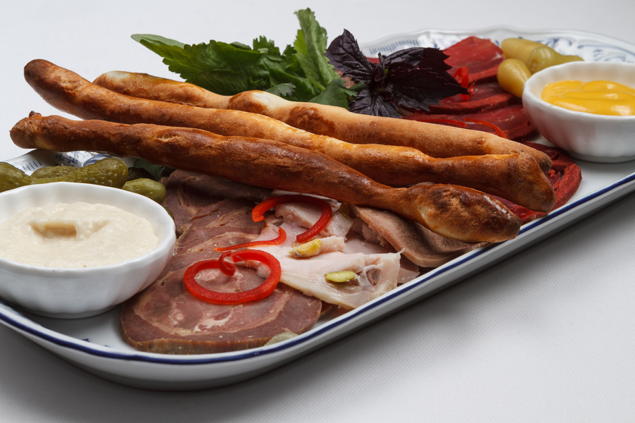 Мясная тарелка