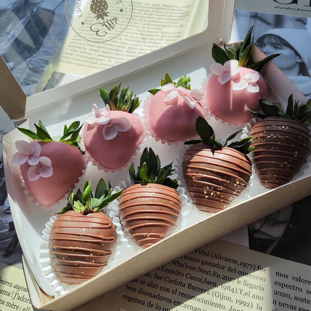 Клубника в шоколаде, 8 крупных ягод