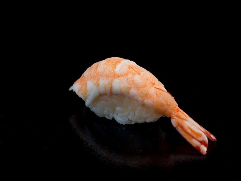 Суши с креветкой