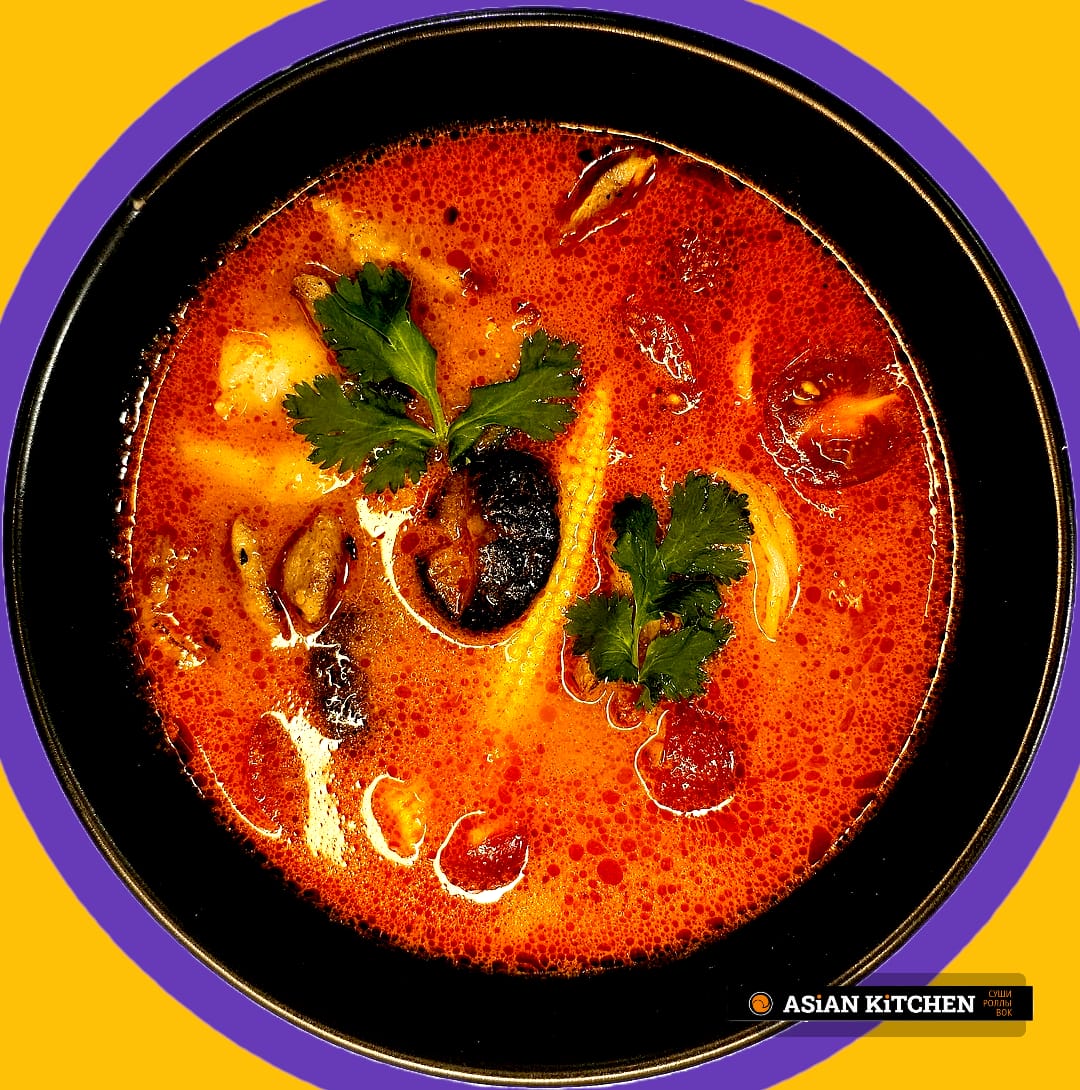Суп Том Ям с креветками и курицей