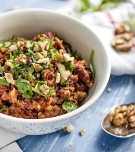 Лобио красное с грецкими орехами