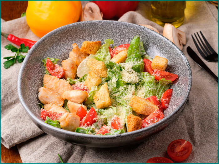 Цезарь с курицей
