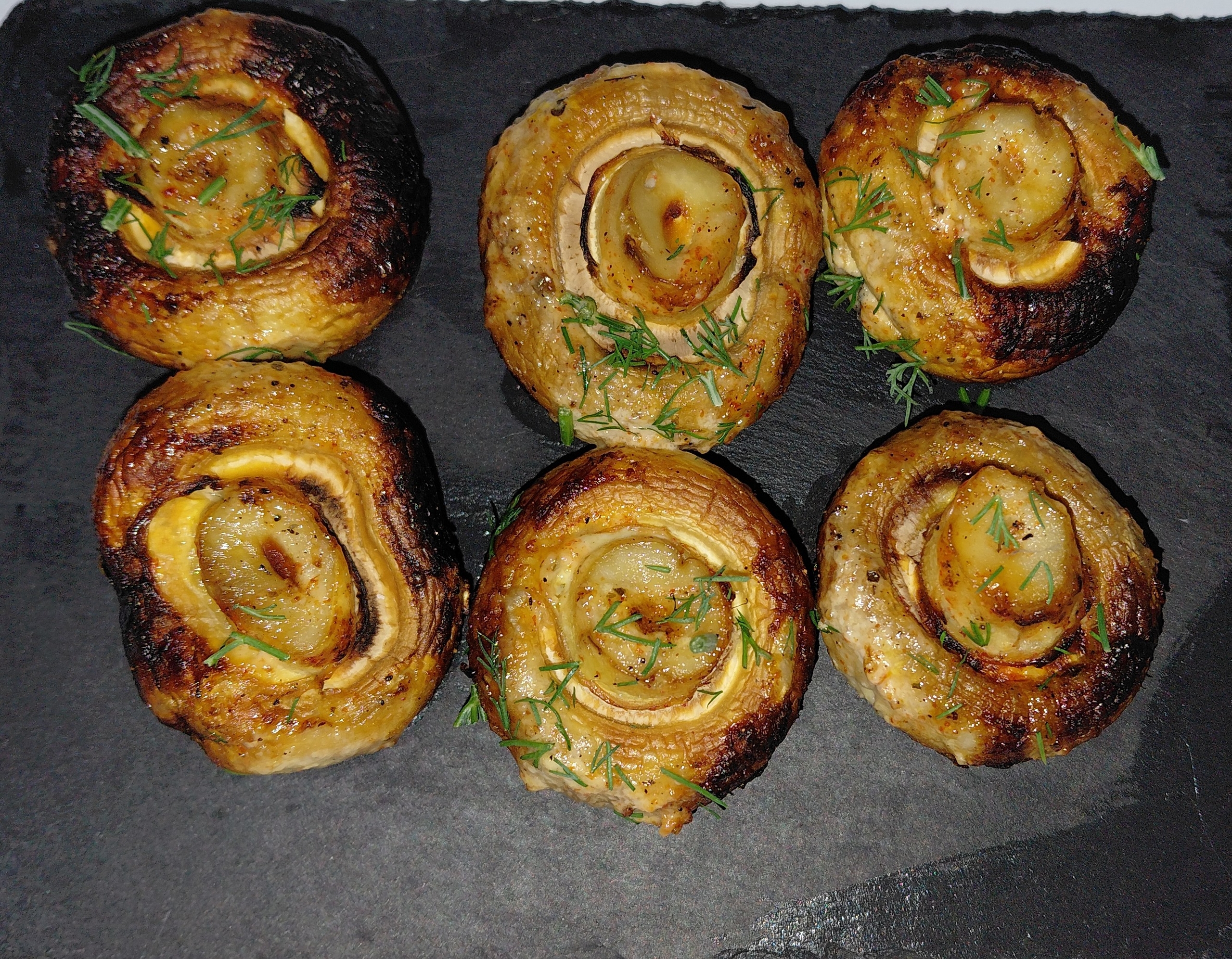 Грибы шампиньоны на мангале 