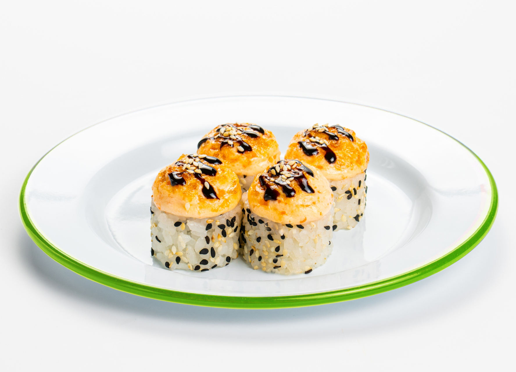 Половинка запеченного ролла Сансей