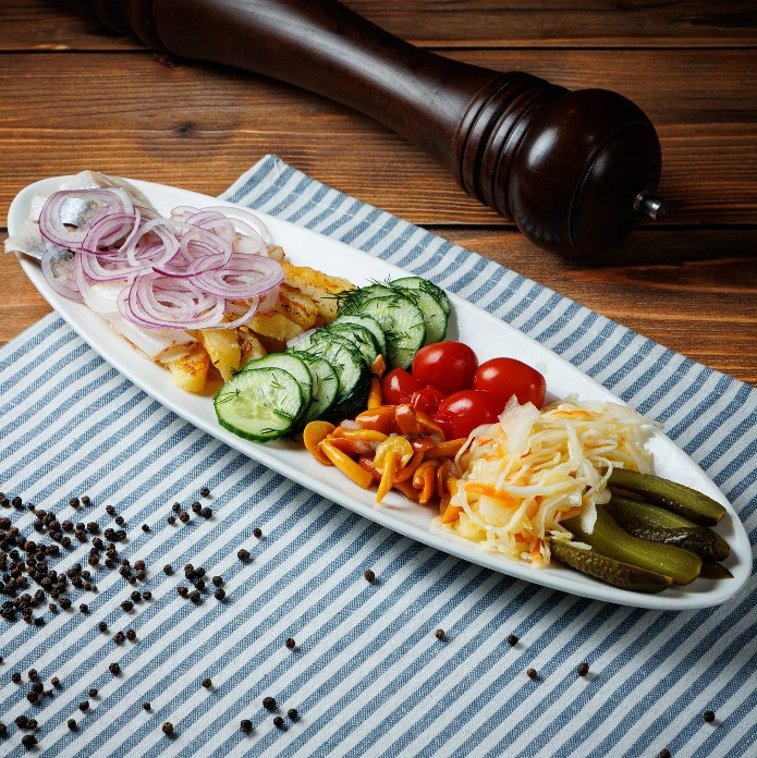 Тарелка под водочку