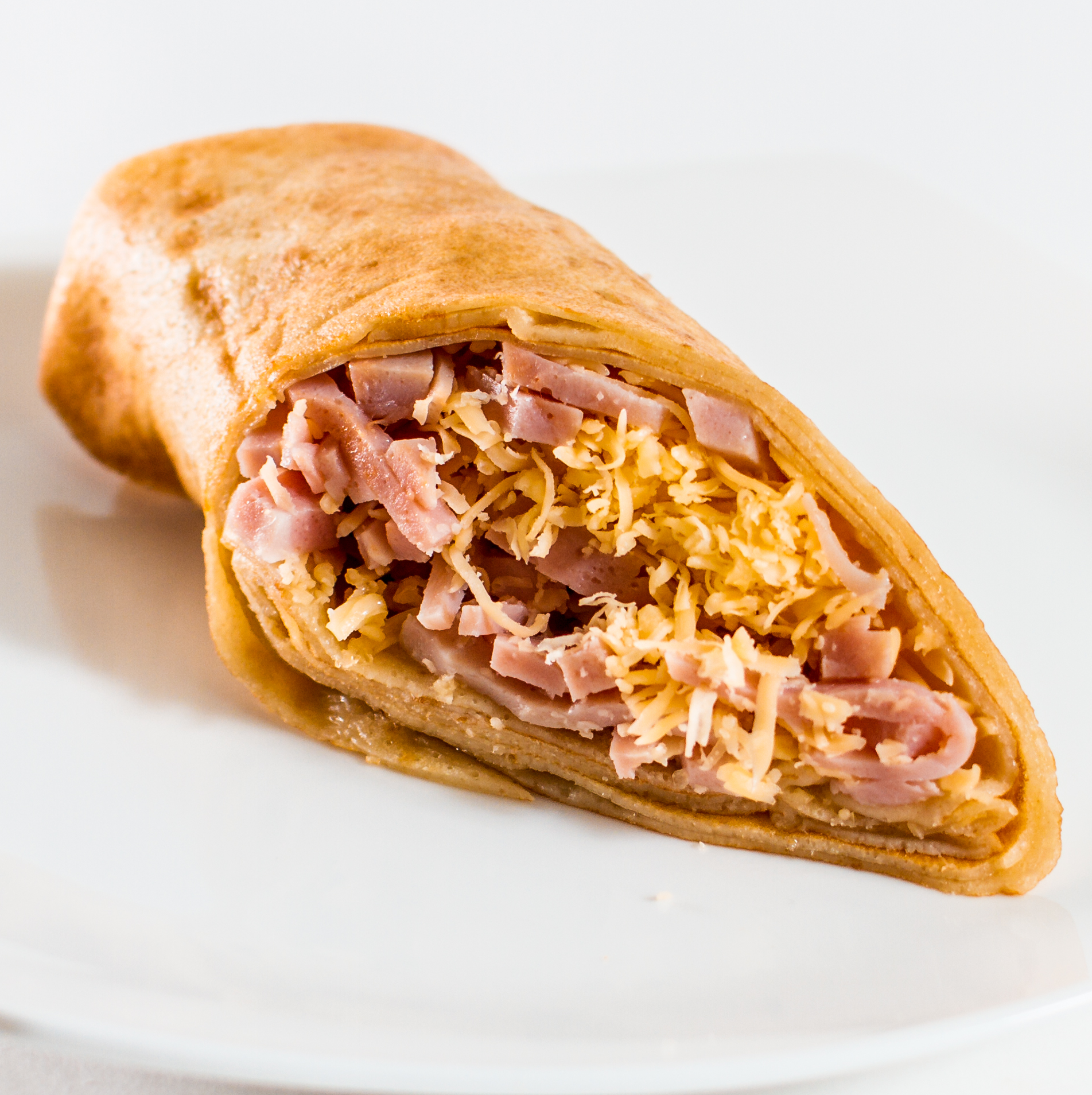 Блинчик с ветчиной и сыром