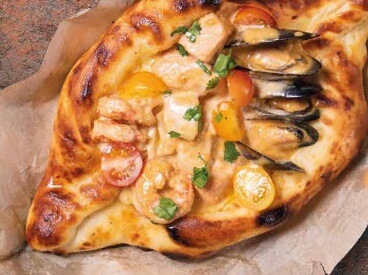 Хачапури с морепродуктами