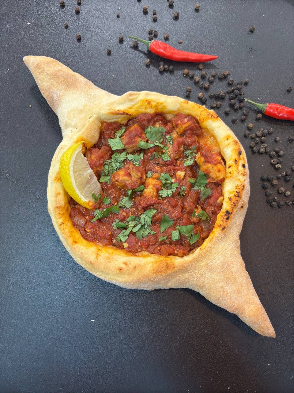 по-Аджарски с курочкой в томатном соусе