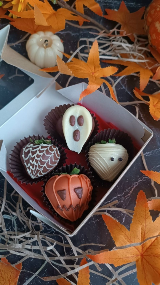 Клубника в шоколаде "Хеллоуин"