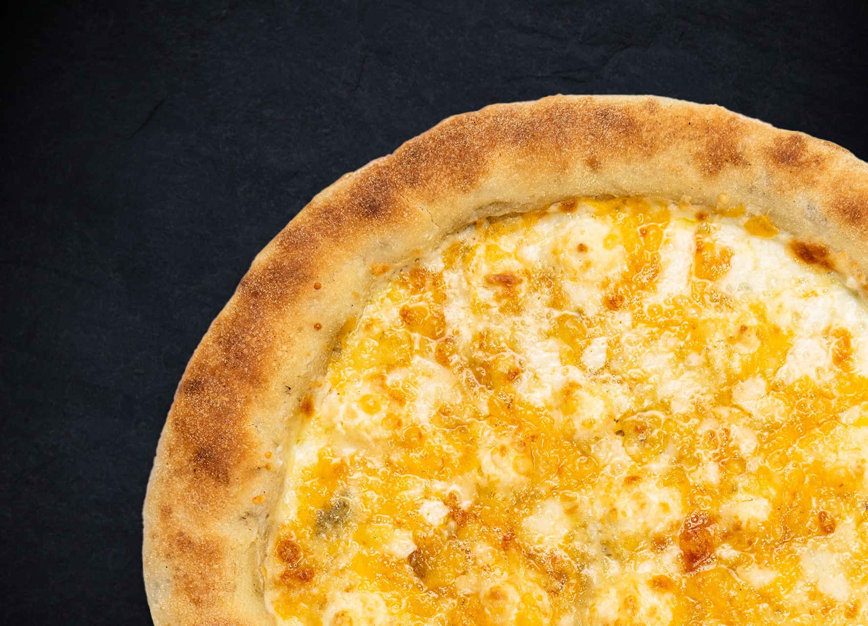 4 сыра с сосисочным бортом 30 см (толстое тесто)