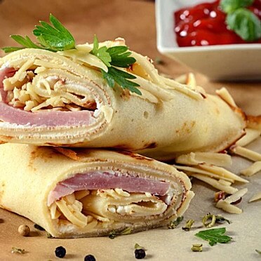 Блины с ветчиной и сыром