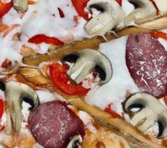 Пицца Салями большая