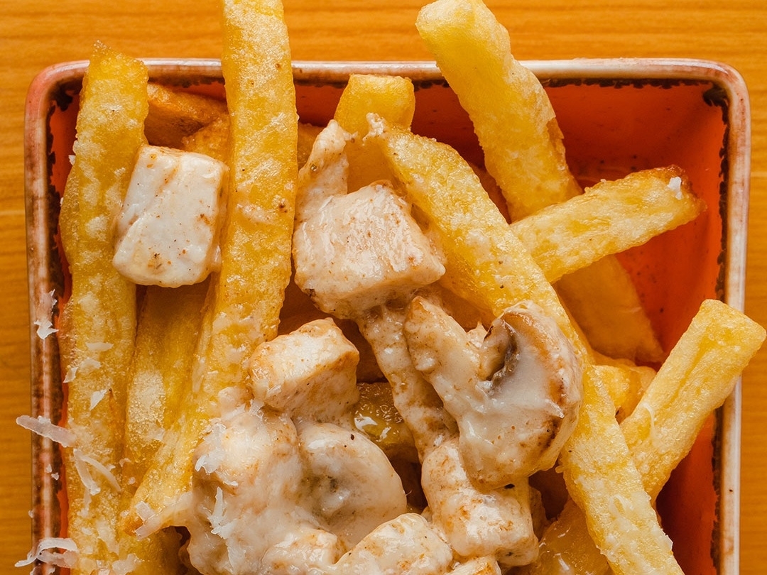 Картофель с курицей и грибами