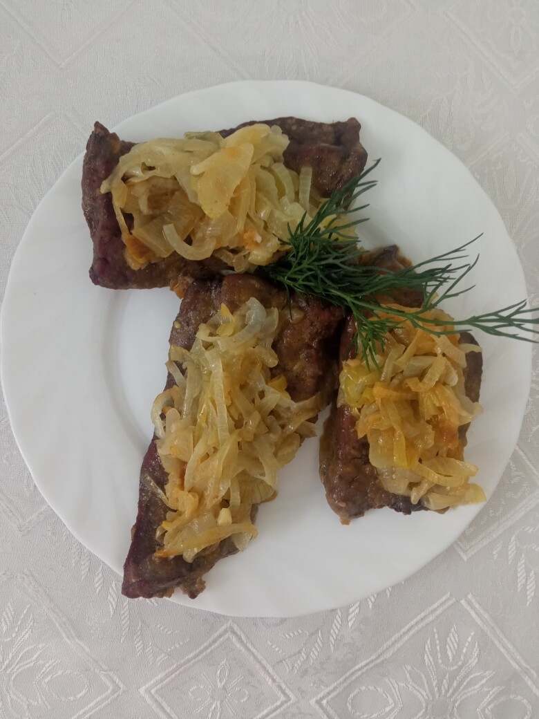 Печень жареная с луком