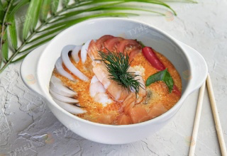Суп Том Ям морепродукты