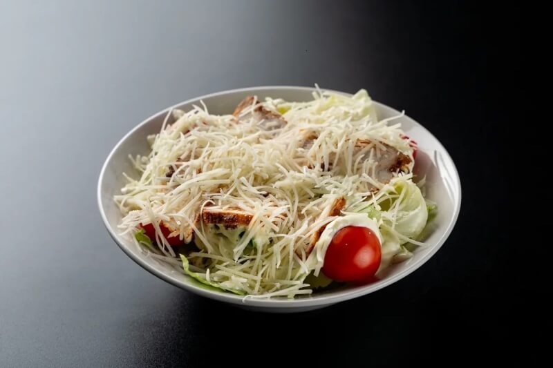 ЦЕЗАРЬ С КУРИЦЕЙ