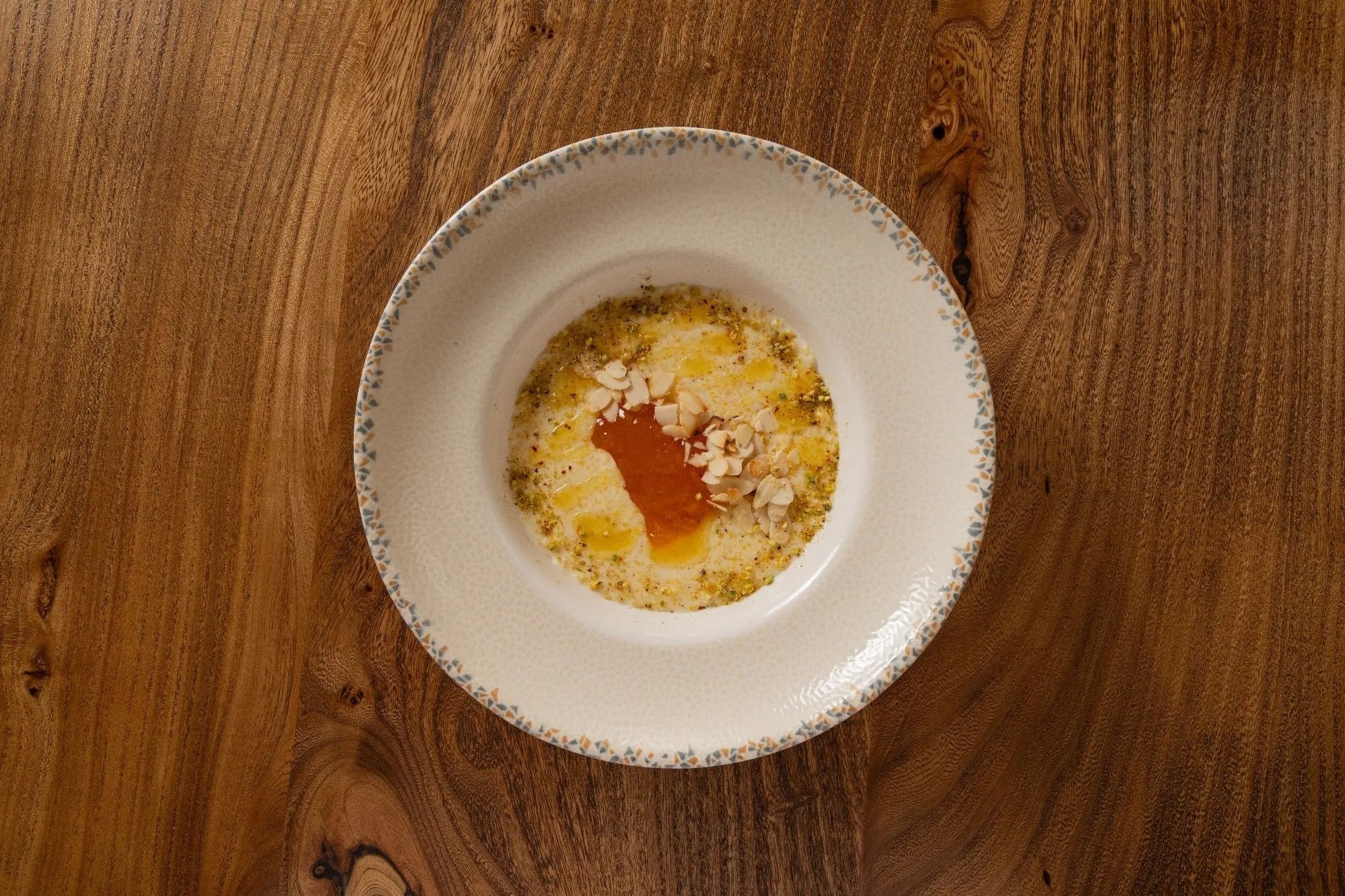 Кукурузная каша на миндальном молоке (ян)