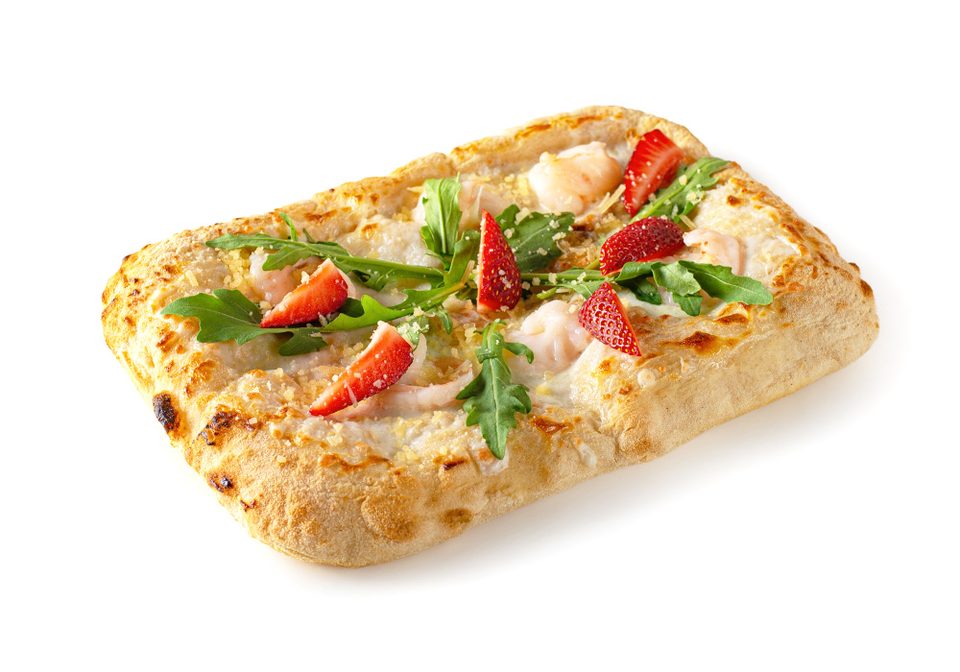 Пицца креветка клубника