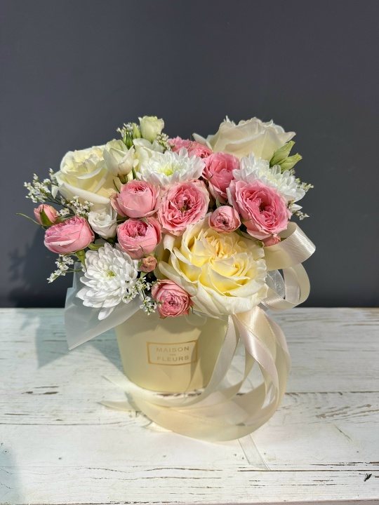 Нежная композиция с пионовидными розами