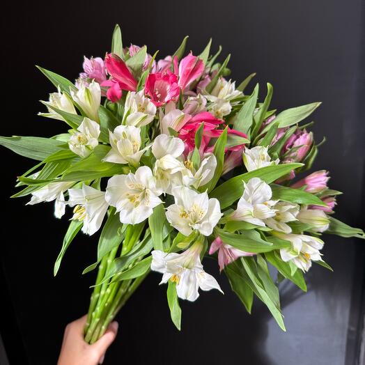 Букет из альстромерий 11 шт