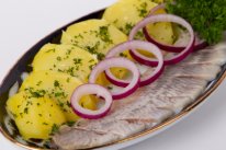 Селедка с домашним картофелем