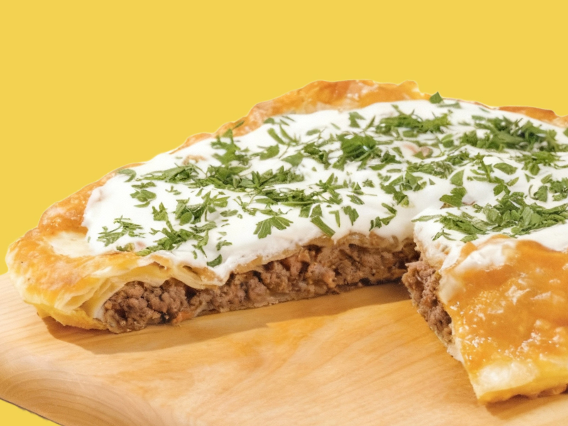 Чебурек-пирог со свининой и говядиной