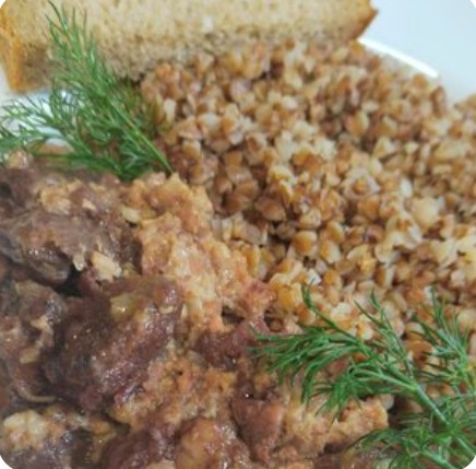 Тушенка с гречкой