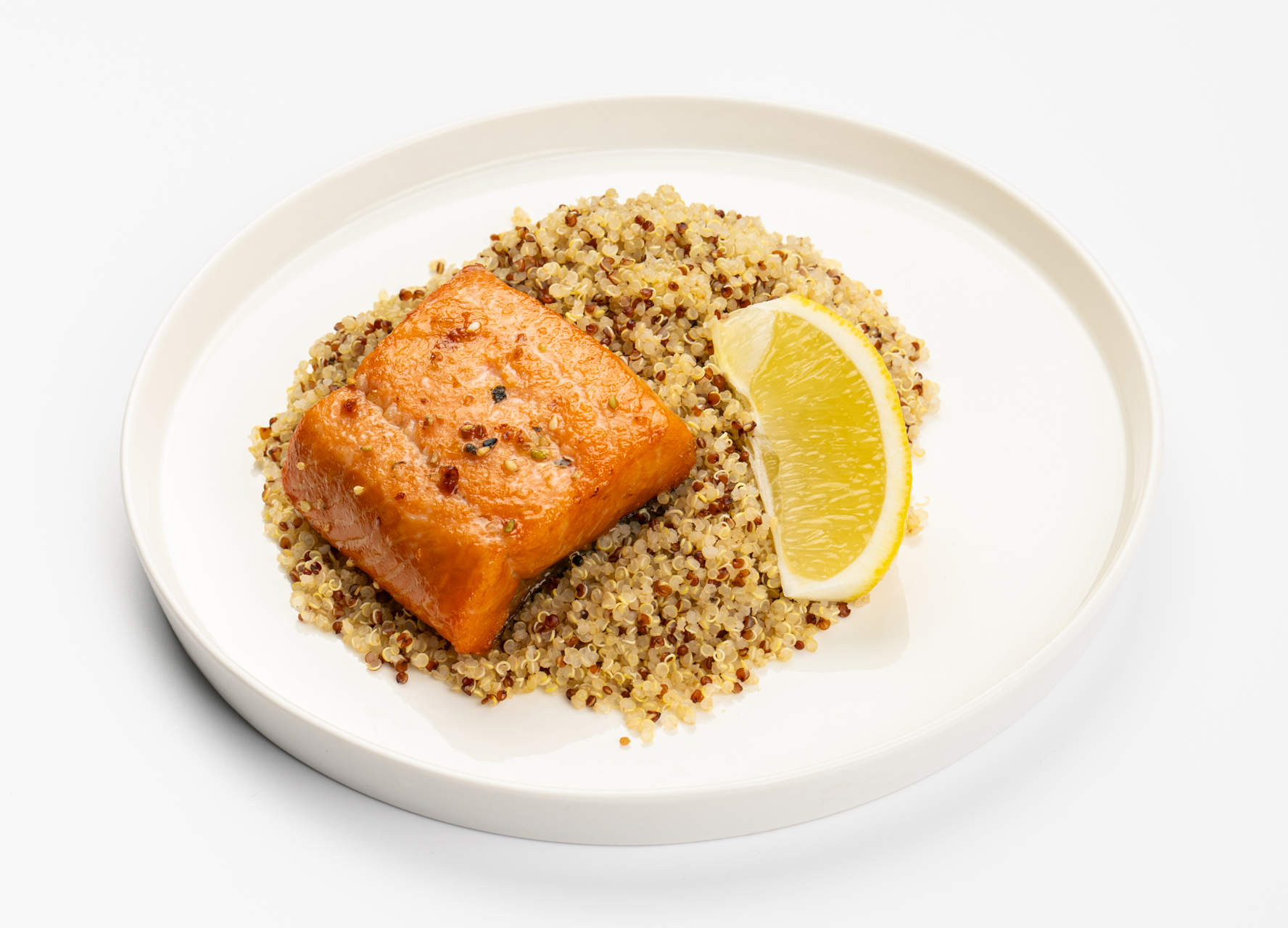 Стейк из лосося с киноа