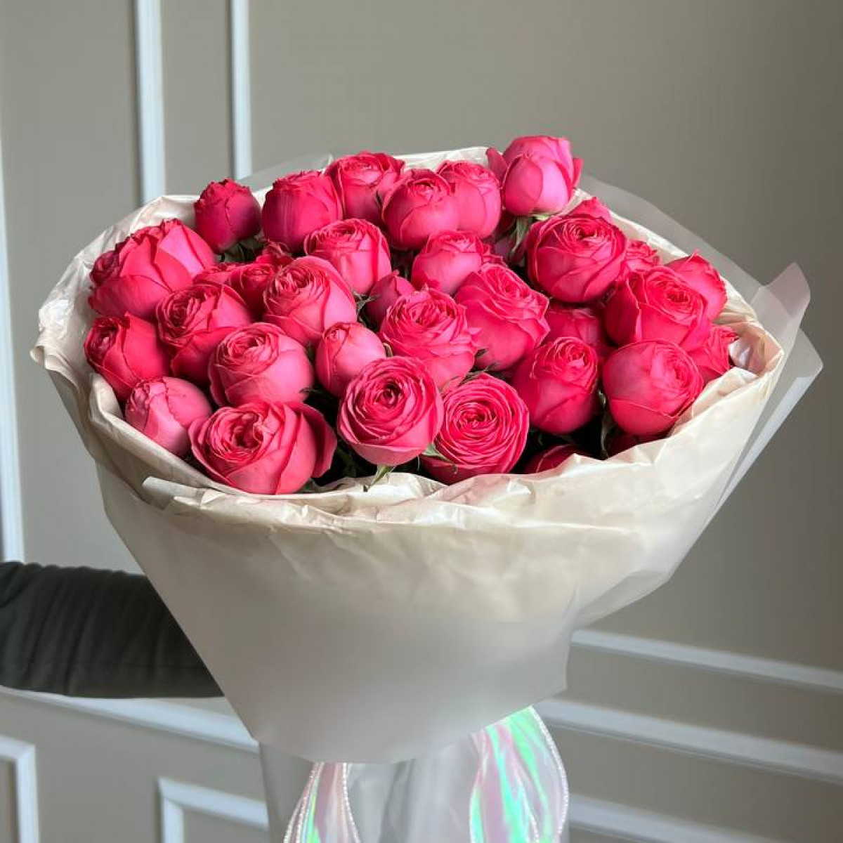 Моно букет из кустовых роз 70 (предзаказ)