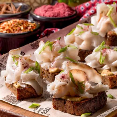 Закуска из соленого сала